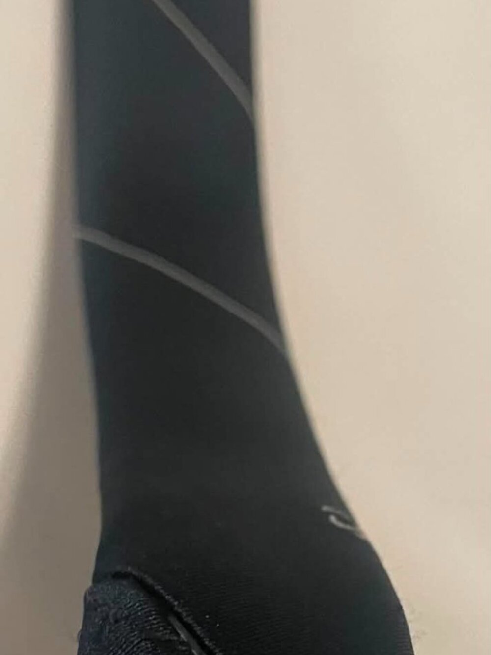 OSCAR DE LA RENTA Men’s Striped Tie - Picture 6 of 6